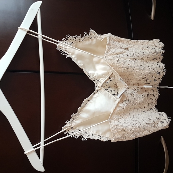 NWT Lace Tank top - Picture 2 of 13